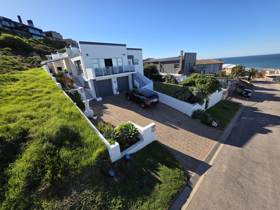 4 Bedroom Property for Sale in Dana Bay Western Cape